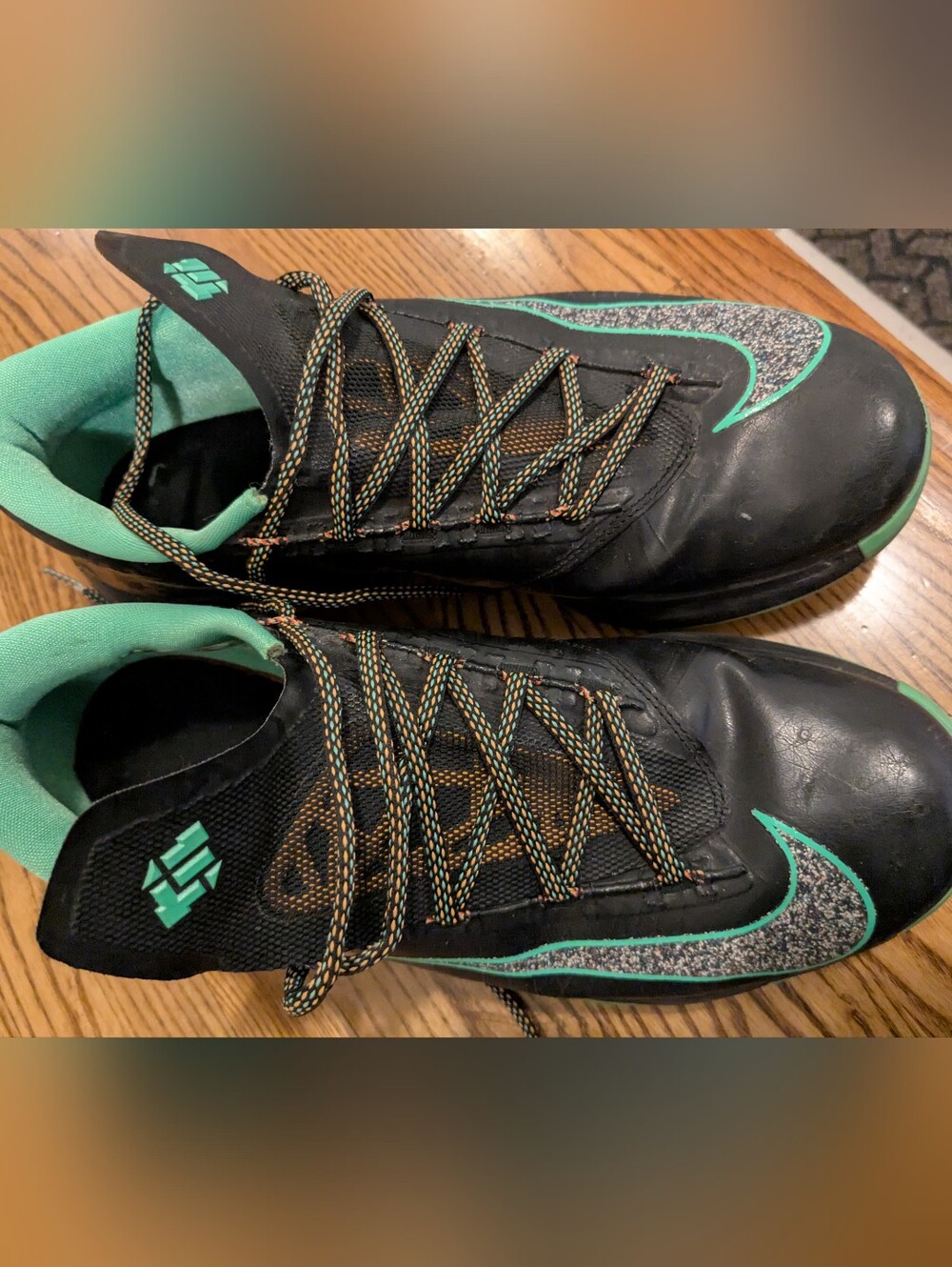 Men's Black Athletic Shoes with Teal Accents